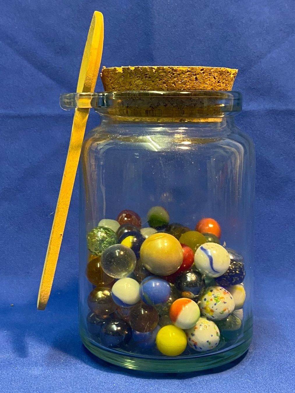 Murmeln: Glasmurmeln mit Glasbehälter Spielzeug – Gebraucht aus Oberägeri von Nussbi6 2