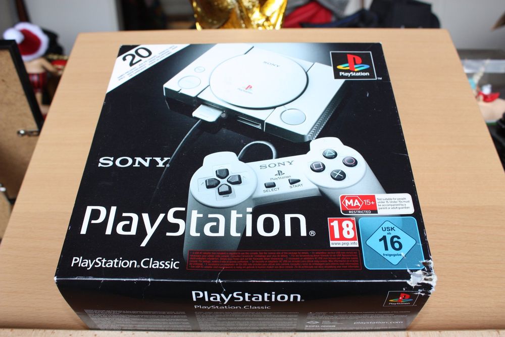 PlayStation Classic: arriva la versione mini della prima console Sony