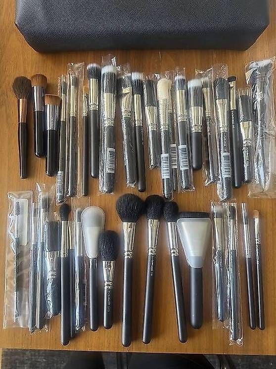 Mac Cosmetics Make-up: Diverse Brushes MAC – Nuovo (secondo la descrizione) da Ehrendingen venduto da Nr.7
