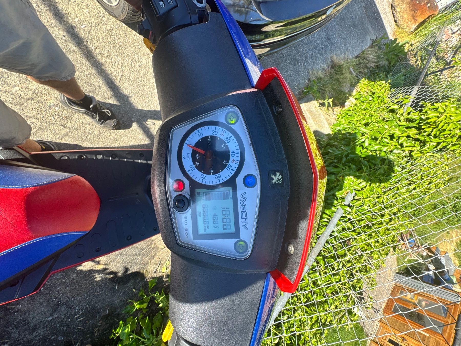 Peugeot Scooter: Peugeot vivacity 50cc – Usato da Chavannes-Forts venduto da Nasszarzis 5