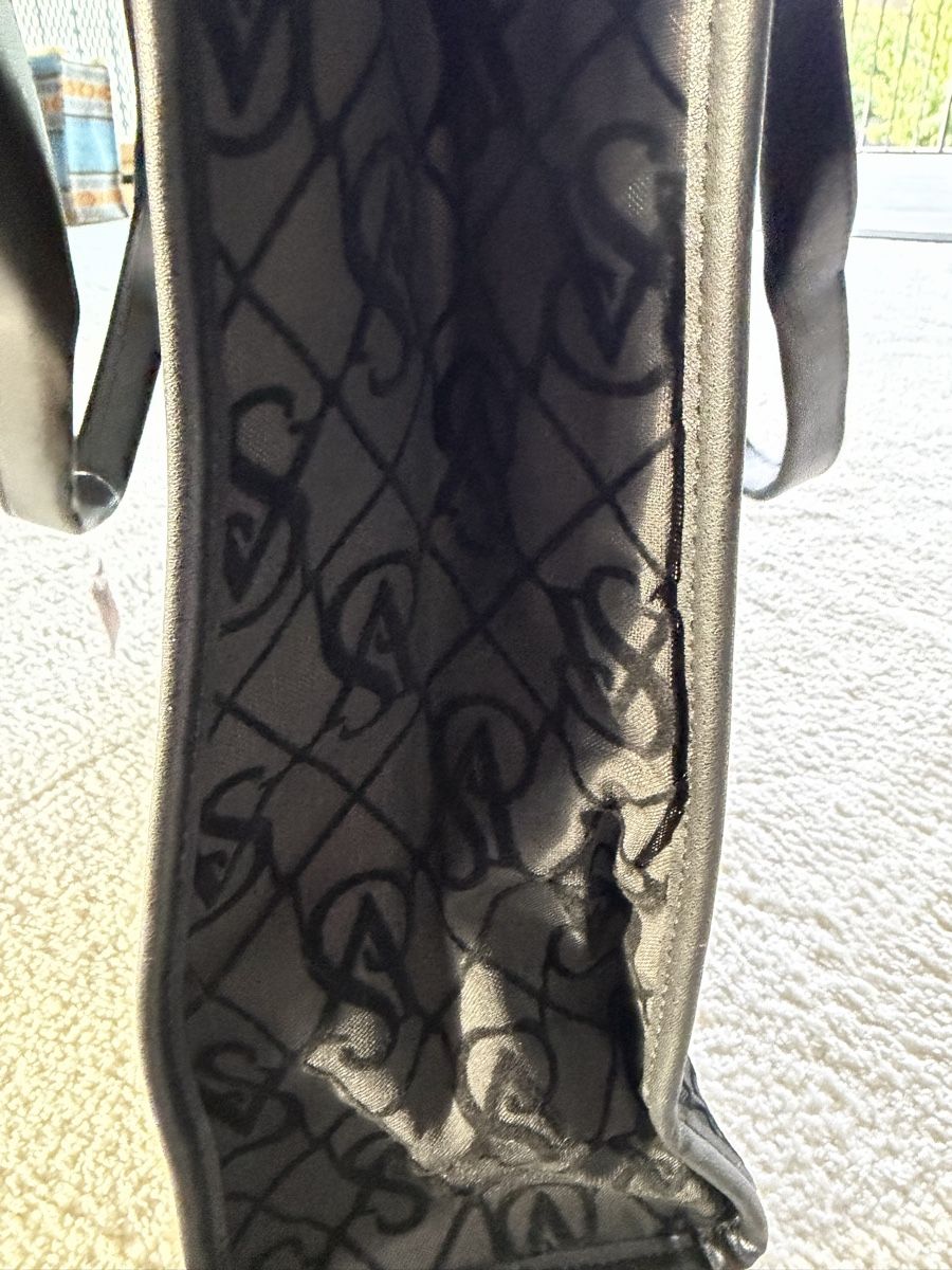 Victoria's Secret Sacs: Borsa Victoria's Secret con logo monogram e tracolla nuova – Neuf (Voir description) à Lugano par can_xdd8 4
