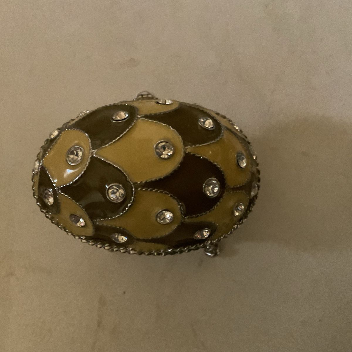 Franklin Mint Statuette: FRANKLIN MINT EI LIEGEND MIT SWAROVSKI STEINEN – Nuovo (secondo la descrizione) da Adlikon b.Regensdorf venduto da Crystaldragon09 1