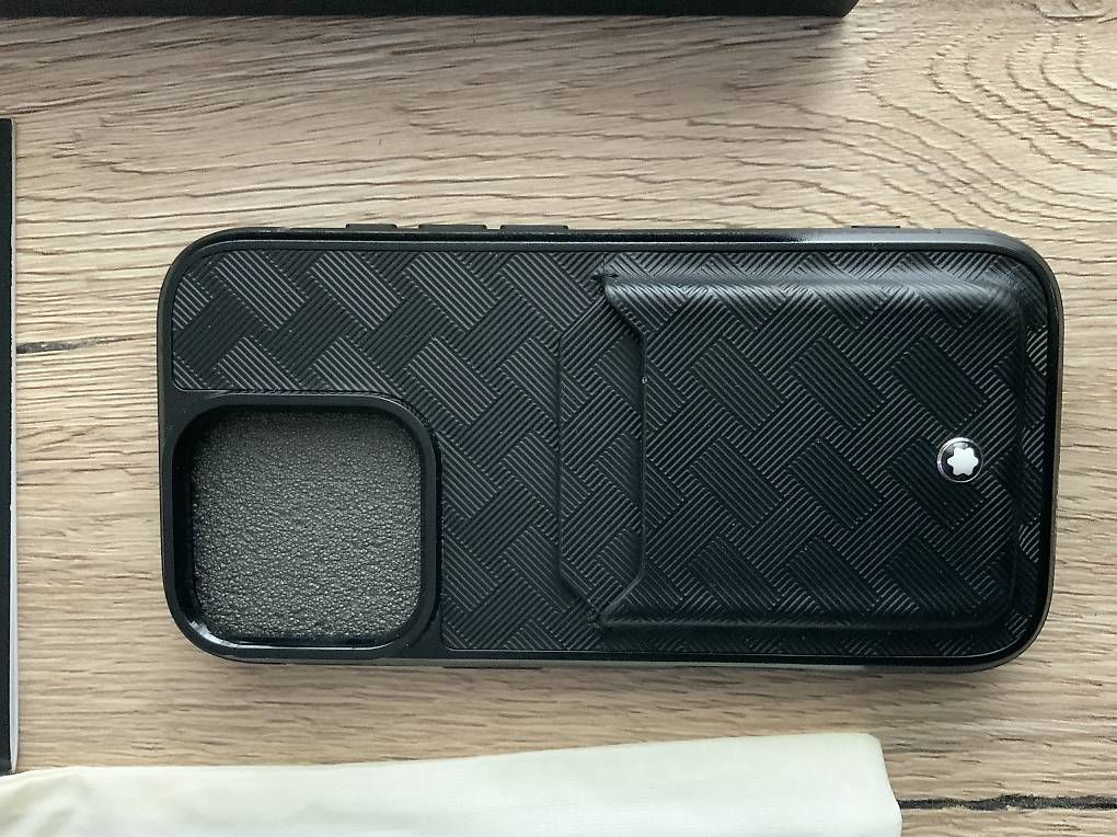 Cover & Protezioni schermo: Coque MONTBLANC IPhone 16 pro – Usato da Lausanne venduto da cjrrviseu 2