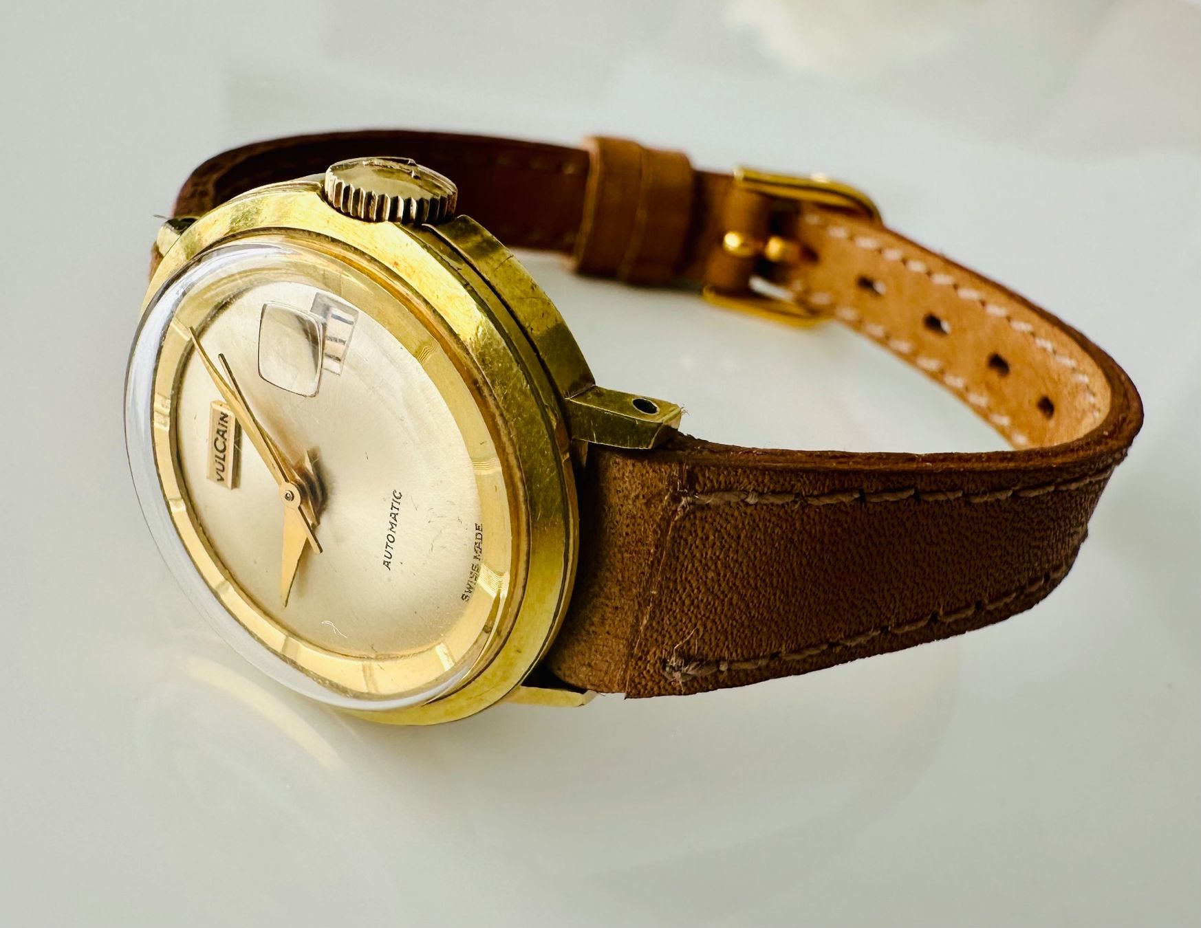 Vulcain Orologi: NEUVE -  VULCAIN CENTENARY AUTOMATIC DATE 23 mm parfait état – Nuovo e nell'imballaggio originale da Conthey venduto da advisia 5