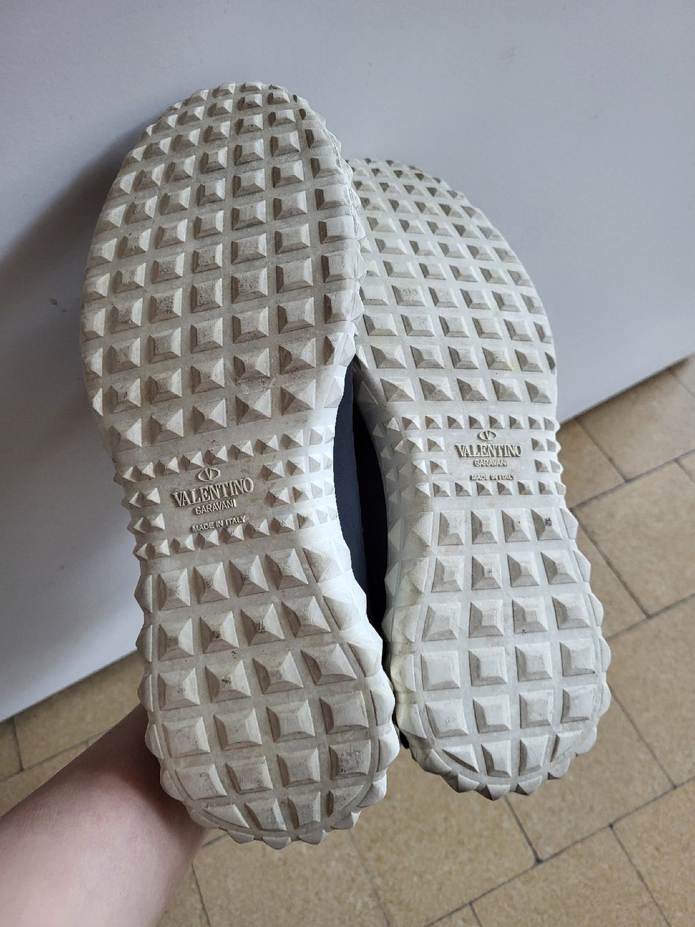 Valentino Scarpe da donna: Originale Valentino Hoch-Sneakers – Nuovo (secondo la descrizione) da Zweisimmen venduto da Adorable 4