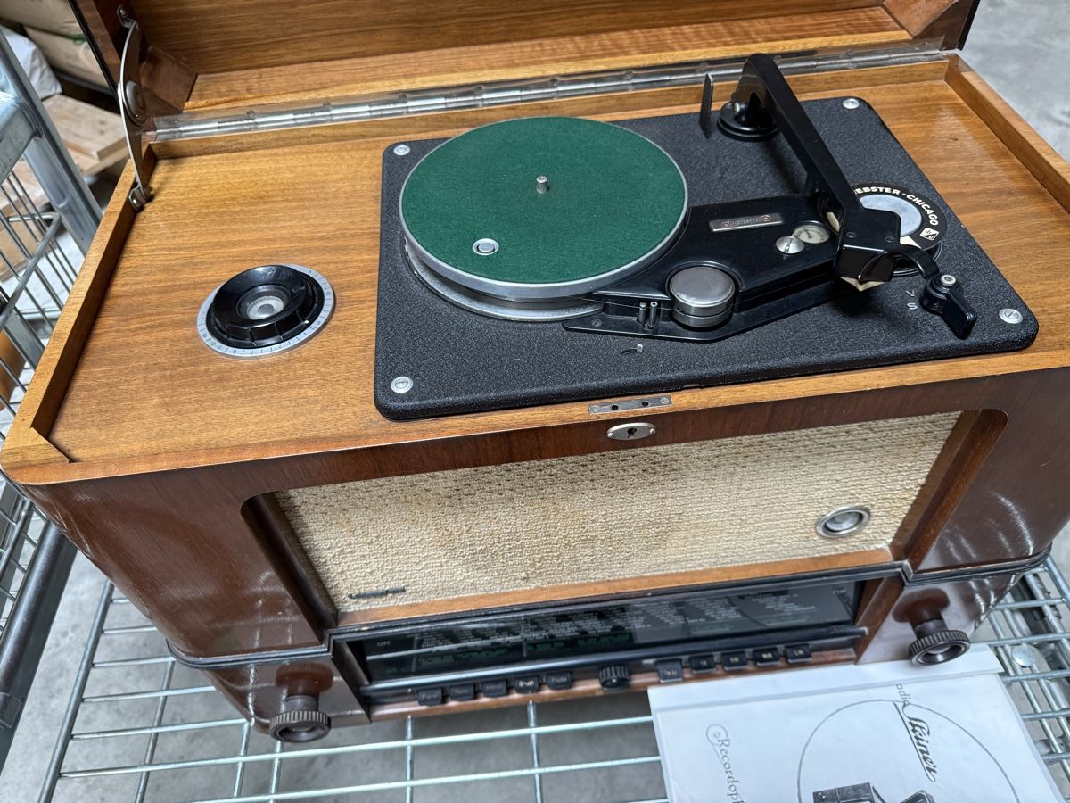 Tourne-disques: Vintage-Plattenspieler – Défectueux à Horriwil par Carrera68 2