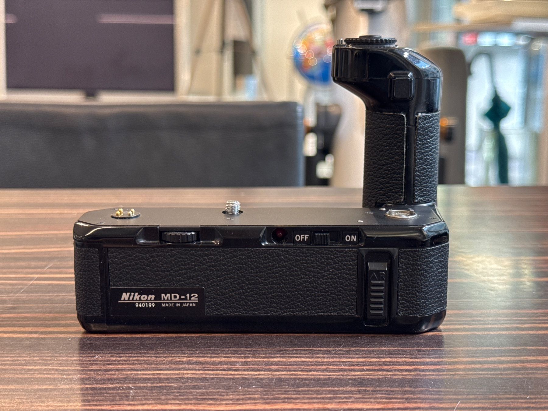 Nikon Unità & Adattatore: Nikon MD-12 Griff – Usato da Zürich venduto da KochphotoAG
