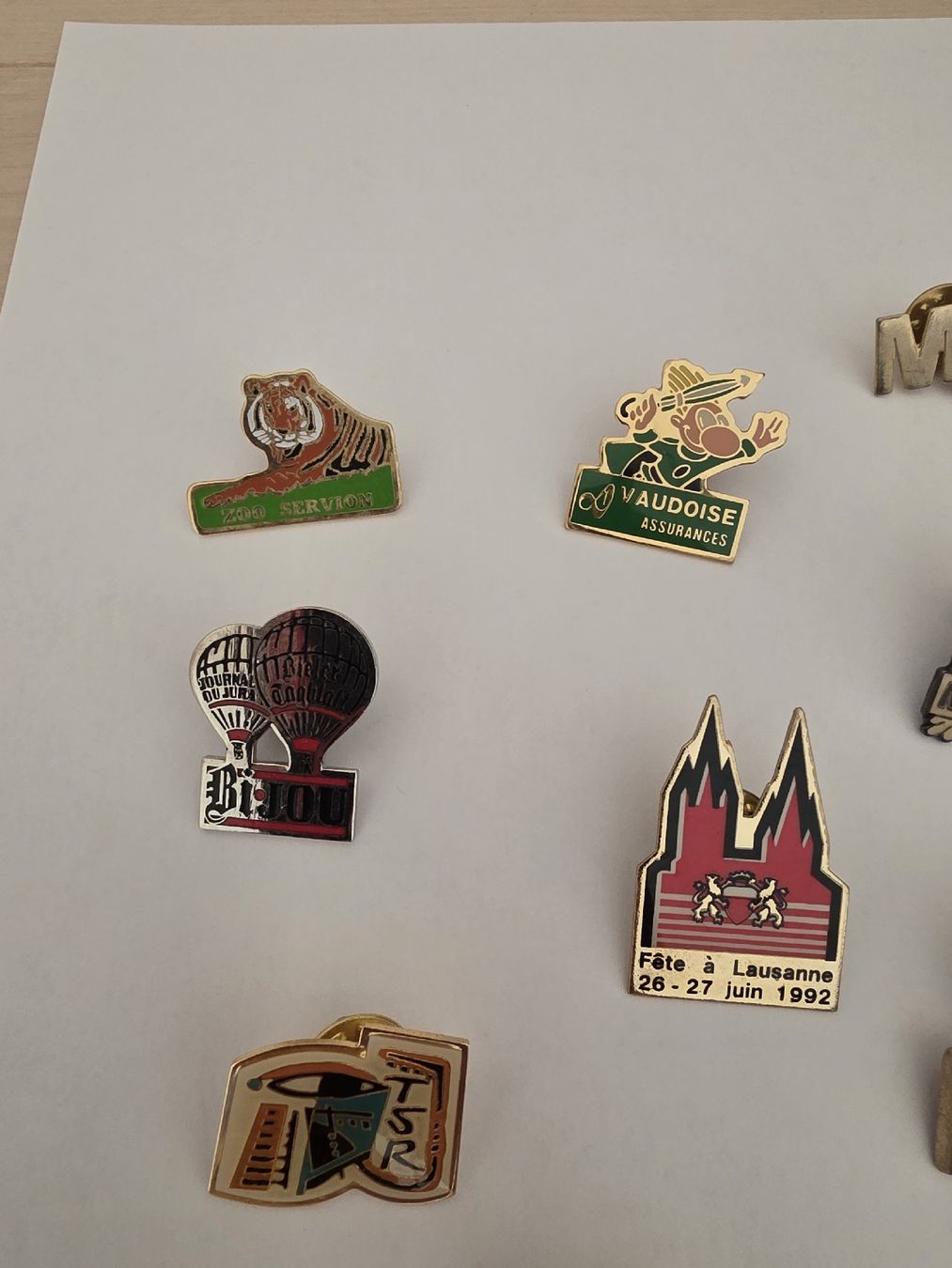 Swiss Placchette & Badge: 21 pins vintage Suisse – Usato da Paudex venduto da Pacalauma 3