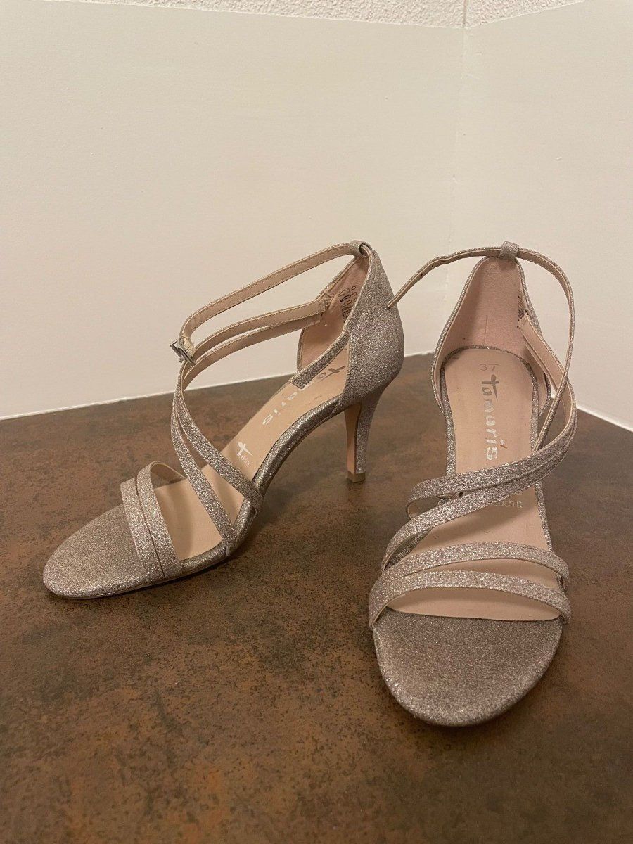 Tamaris Damenschuhe: Schuhe - Tamaris Pumps Gr. 37 – Gebraucht aus Oberentfelden von angelheart71