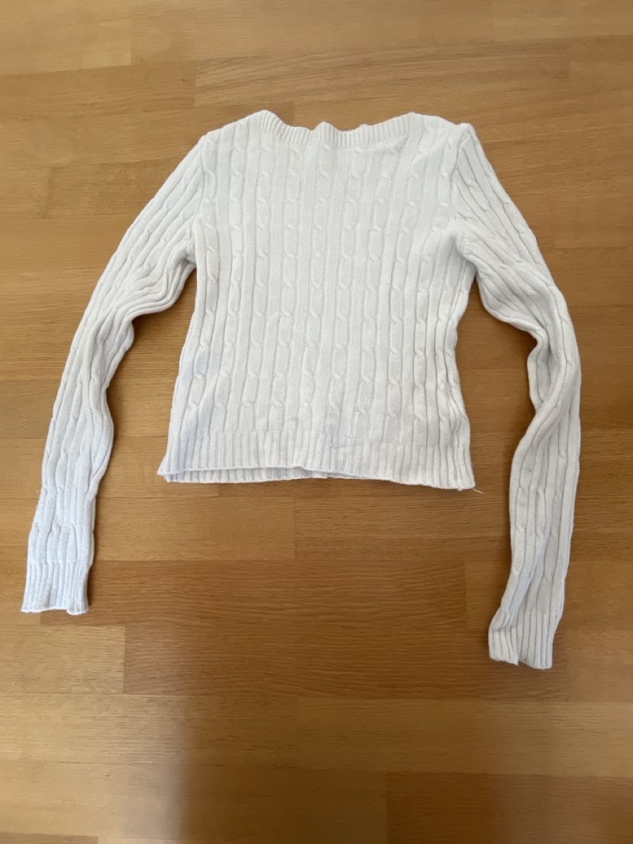 Pullover & Sweatshirts: Damen Pullover weiss Zopfmuster Grösse XS  – Gebraucht aus Rüschlikon von Simoneh76