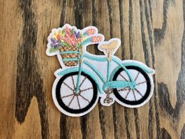 Aufnäher Patch zum Aufbügeln Velo Fahrrad mit Blumen