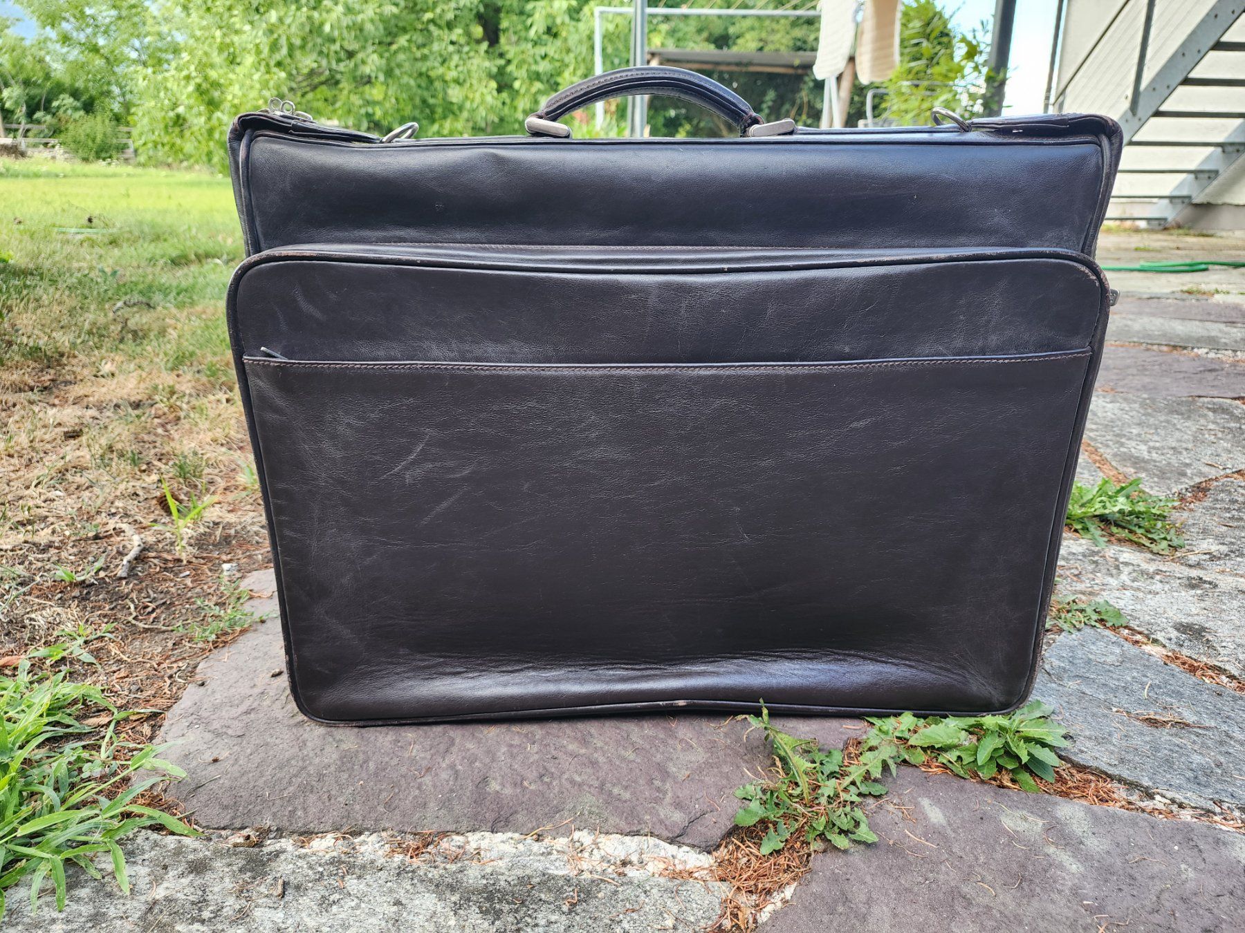 Bally Borse: Ledertasche Bally für Hemden – Usato da Grabs venduto da Rusalu