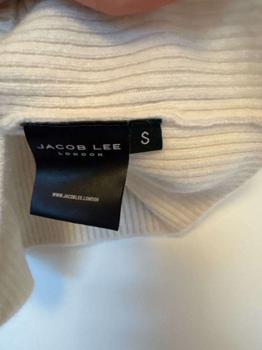 Top: Jacob Lee Cashmere Cut-Out Top – Nuovo e nell'imballaggio originale da Oberhasli venduto da ani_97f7 3