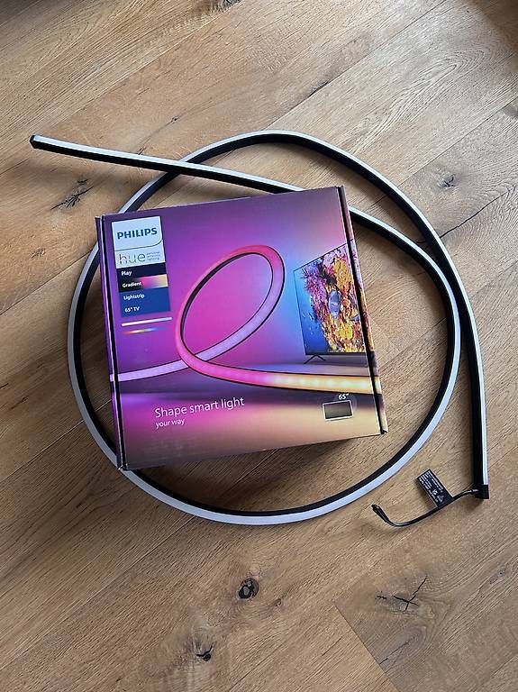 Philips Home Cinema: Philips Hue Play Gradient Lightstrip 65“ + HDMI Sync Box – Usato da Worb venduto da Thomas.98 1