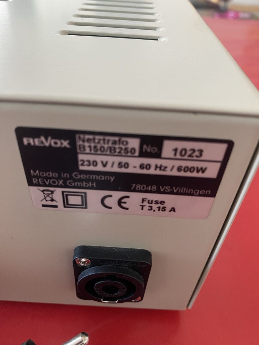 Alimentazione elettrica: Revox Netztrafo B150 / B250 – Usato da Luzern venduto da Harikan 1