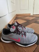 Nike Sportschuhe Gr. 41 