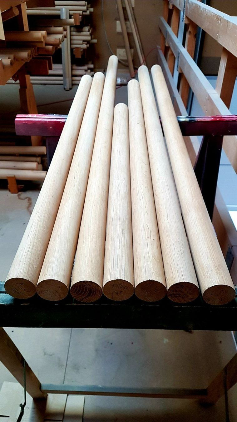 Holzartikel: 7 Stk. Rundstäbe Handlauf Eiche Durchmesser: 45 mm Los 206 – Neu (gemäss Beschreibung) aus Sulgen von Wag0815