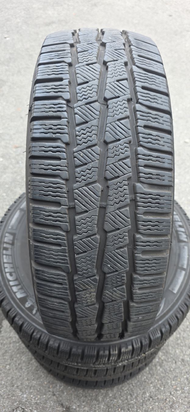Michelin Pneus & Kompletträder: Winterpneu 235/65/R16C M+S – Gebraucht aus herzogenbuchsee von jamma01 1