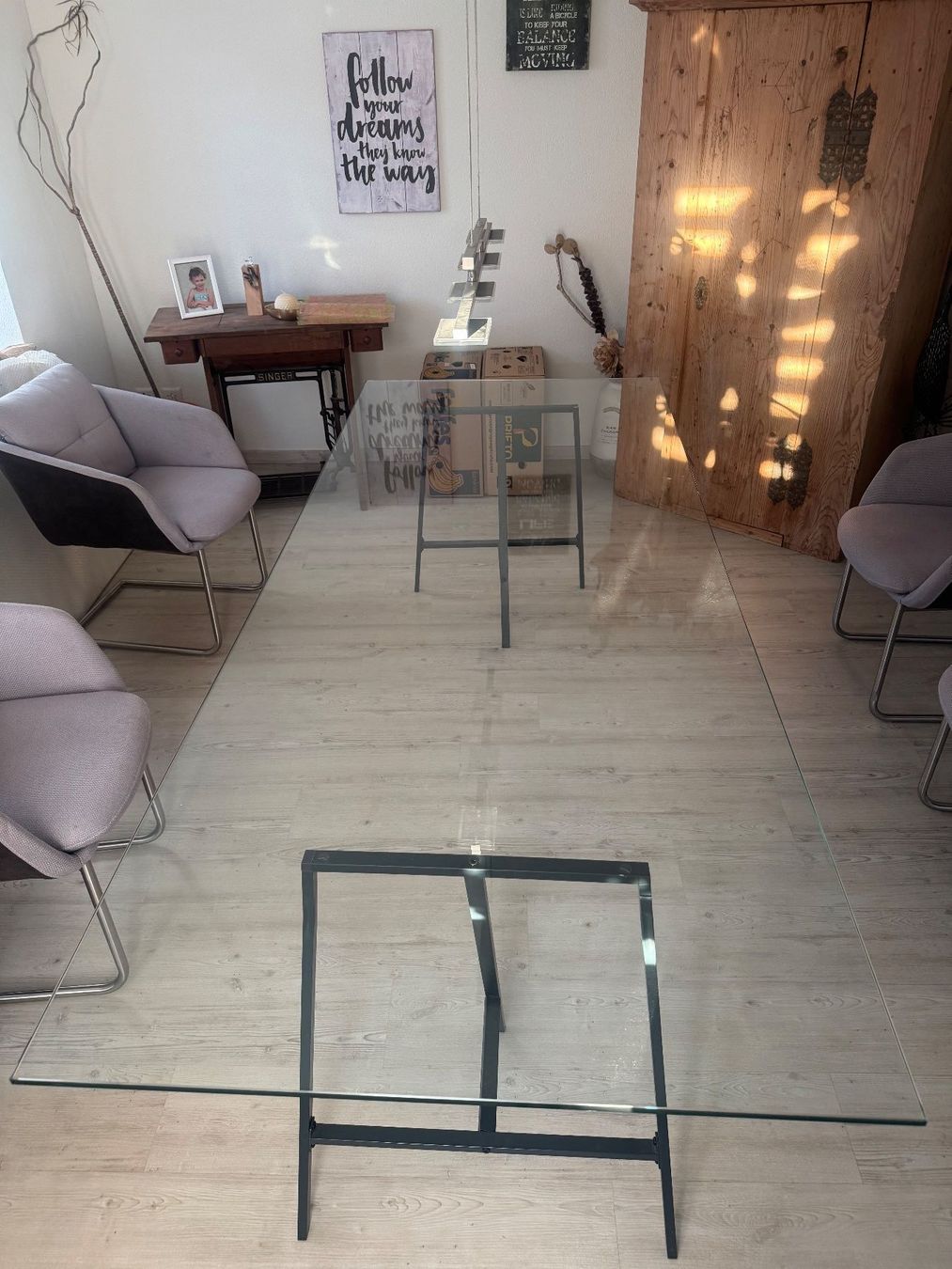 Tables: Esstisch Glastisch Metallgestell – D'occasion à Uetliburg SG par CostaTools