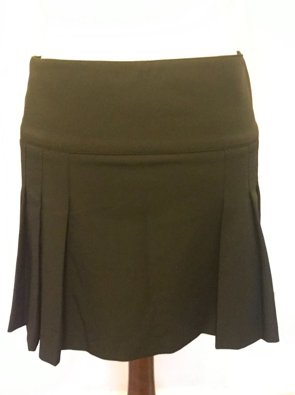 Gonne: Schwarzer schottisch Minirock 36 mit Falten und Reissversch – Usato da Embrach venduto da lau_2gtp 8
