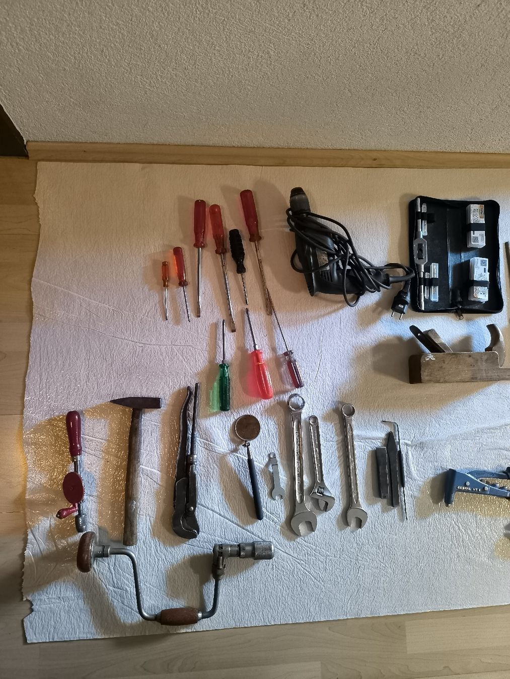 Alle Werkzeuge: Diverses Werkzeug – Gebraucht aus Konolfingen von dom_t6m6 1