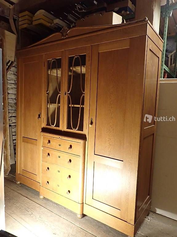 Armadi: Eichen Schrank, Vitrine, Kleiderschrank – Usato da Lupsingen venduto da kurrrti