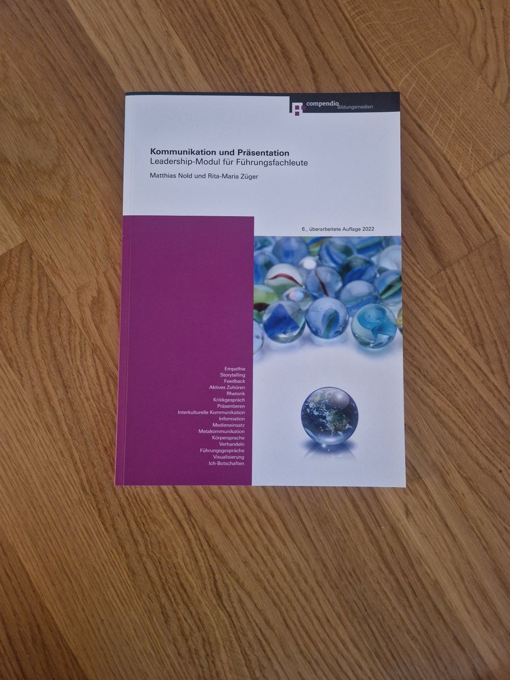 Libri: Kommunikation und Präsentstion – Usato da Benglen venduto da Succes7