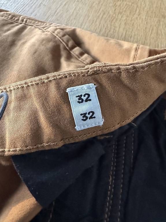 Pantaloni: Hosen von Jack&Jones (Mann) – Usato da Rudolfstetten venduto da krach 2