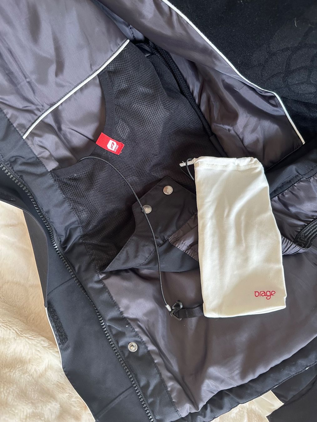 Skis: Ski Jacke – D'occasion à Kriens par cha_5yhb 6
