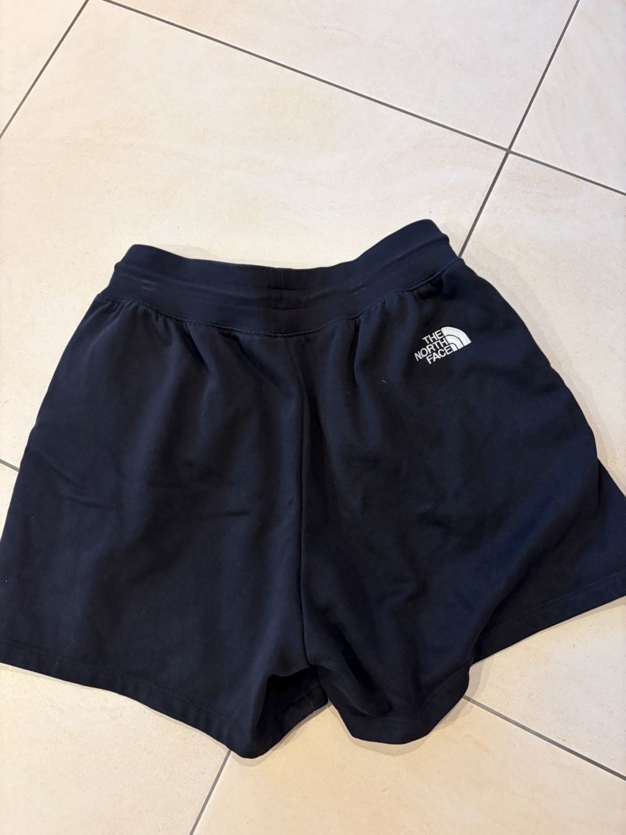 North Face Pantaloni: Shorts the north Face Gr. S  – Usato da Glarus venduto da moab21 2