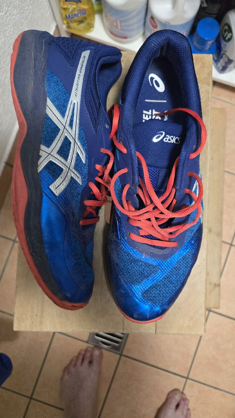 Asics Scarpe da uomo: Asics 46.5 excellent état – Usato da Champlan venduto da Sgosteli 1