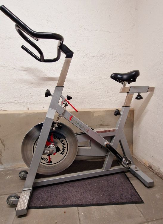 Indoor Cycling Velo Tomahawk Acheter sur Ricardo
