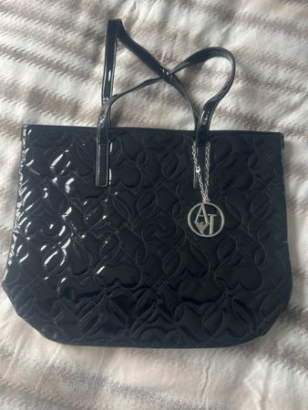 Armani Jeans Tasche schwarz Lackoptik guter Zustand