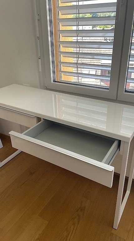 Ikea Schreibtische: IKEA BESTA BURS Schreibtisch/Makeup-Tisch – Neu (gemäss Beschreibung) aus Birmensdorf ZH von nic_rrm2 3
