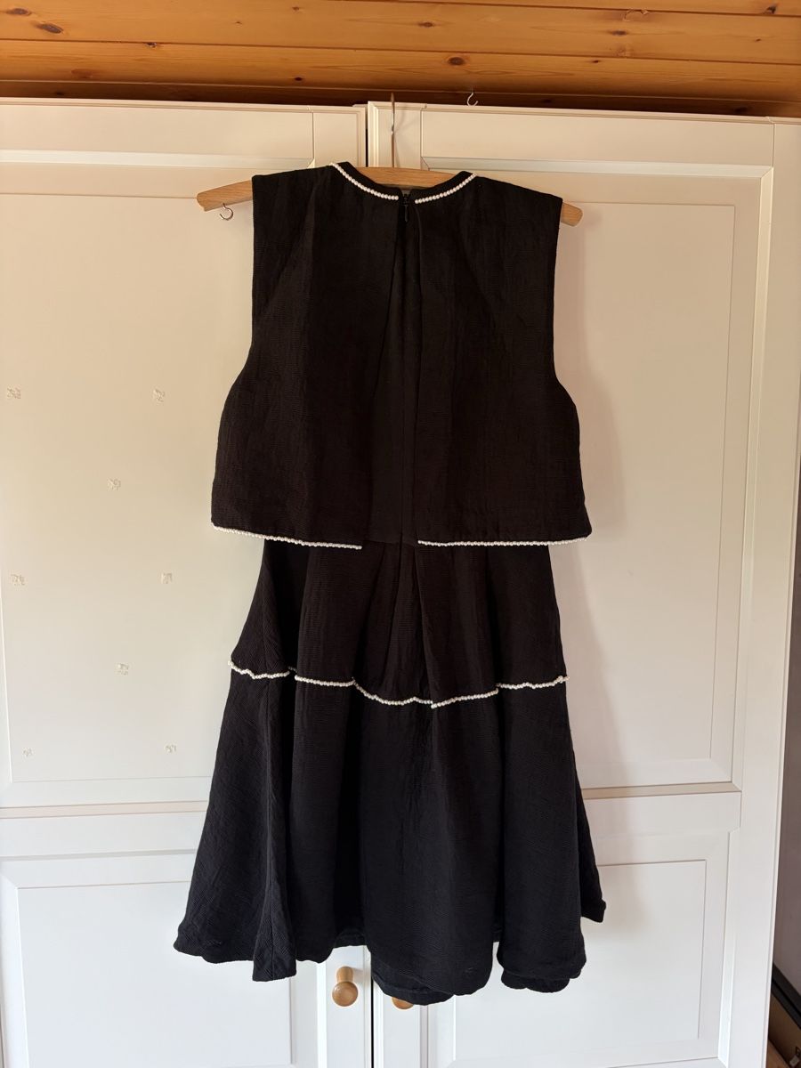 Sandro Vestiti: Sandro Pearl Embellished Black Dress – Usato da St.Josefen venduto da lop_lh8d 5
