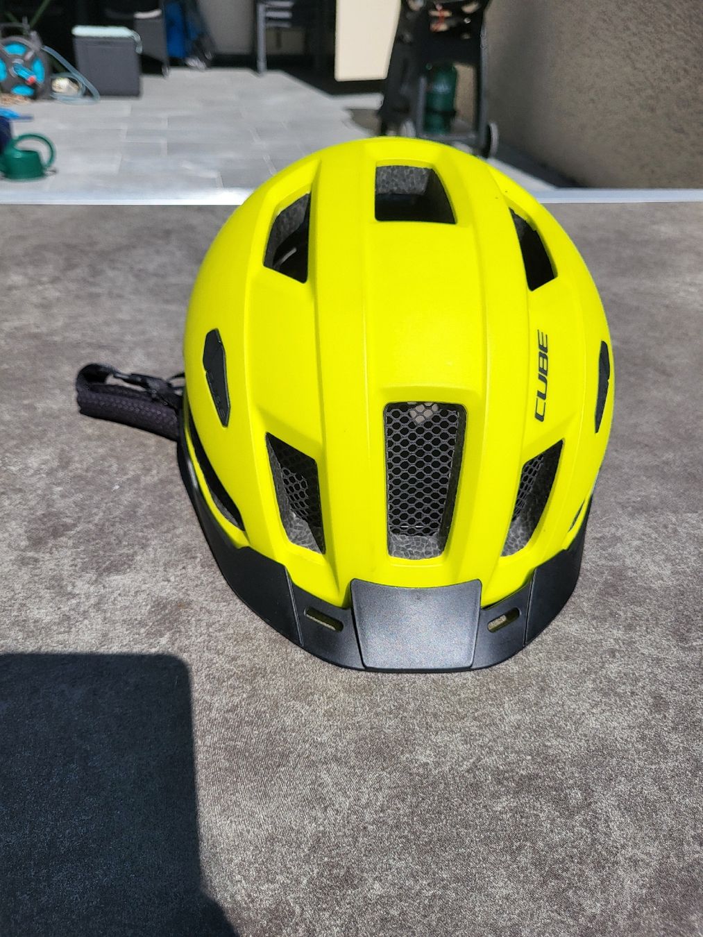 Cube Casques: Velo Helm  – D'occasion à Bassersdorf par PinkGirl07 1