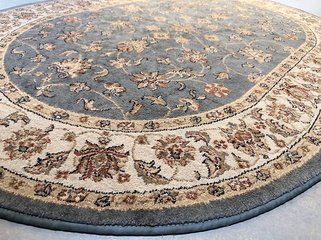 Tapis: Ovaler Teppich – D'occasion à Muttenz par chr_sn22 2