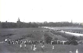 Basel BS  Anlass in Basel Foto Th. Hoffmann Basel ca. 1940