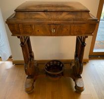 Antiker Nähtisch, Biedermeier