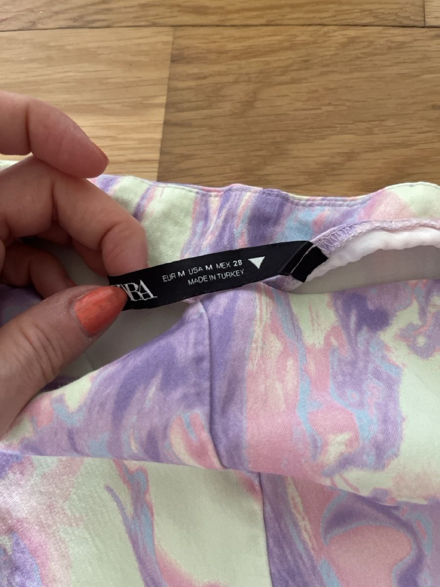 Zara Pantaloni: Farbige Hose – Usato da Zürich venduto da Samichlaaus 1