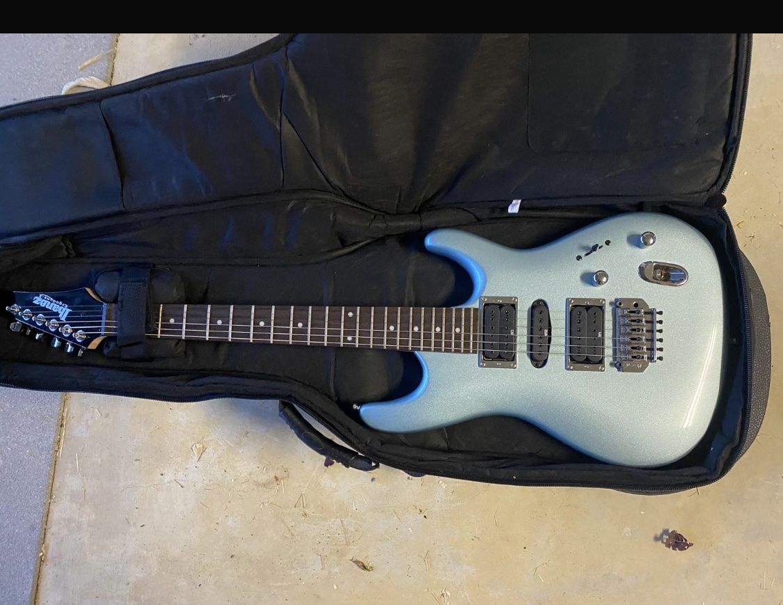 Strumenti musicali: E- Gitarre – Usato da Läufelfingen venduto da djt_p52r