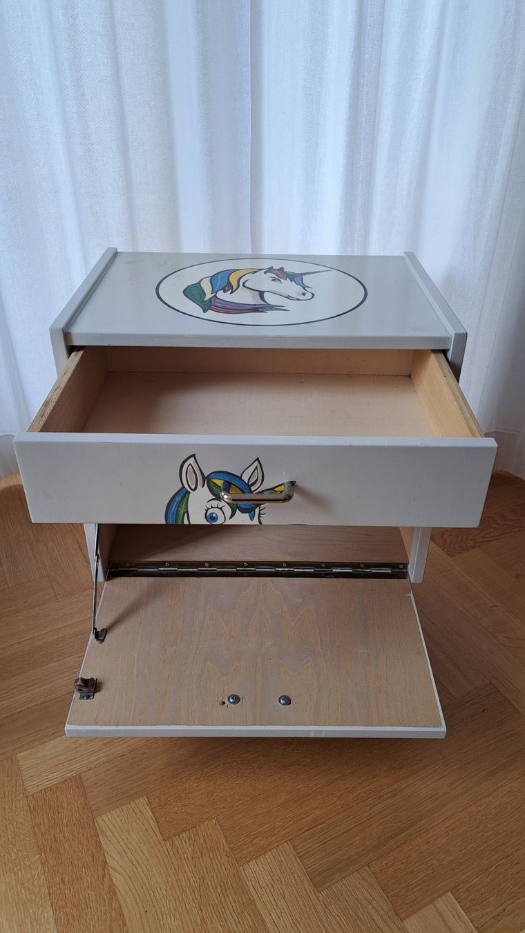 Nachttische: Nachttisch Kindermöbel Einhorn weiss mit Schublade – Gebraucht aus Aesch BL von ann_9t8x 4