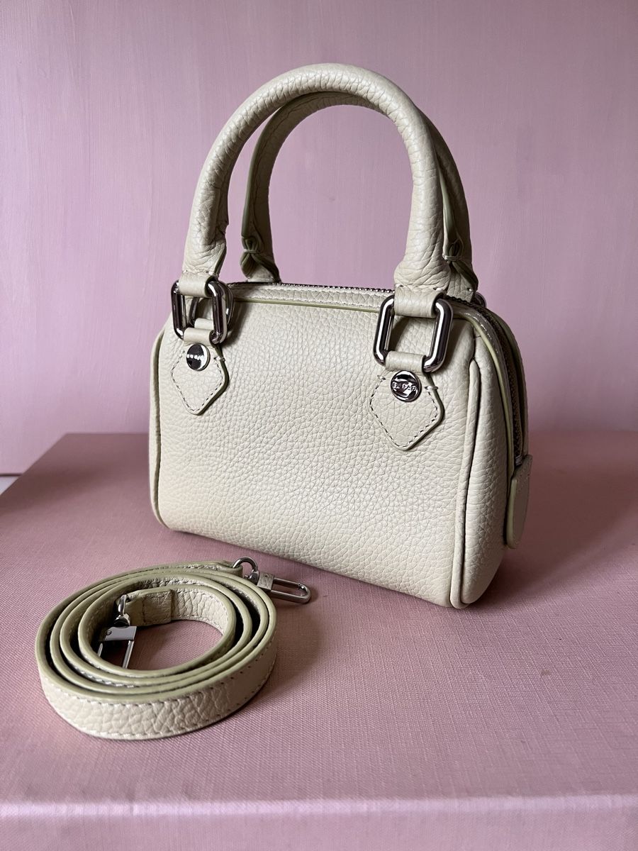 Borse da donna: Super süsse By Far Minibag! – Nuovo (secondo la descrizione) da Fischbach LU venduto da Dear.Luki 2