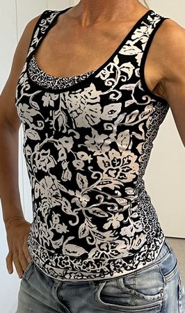 Stylisches Top schwarz-weiss Gr. S gemustert