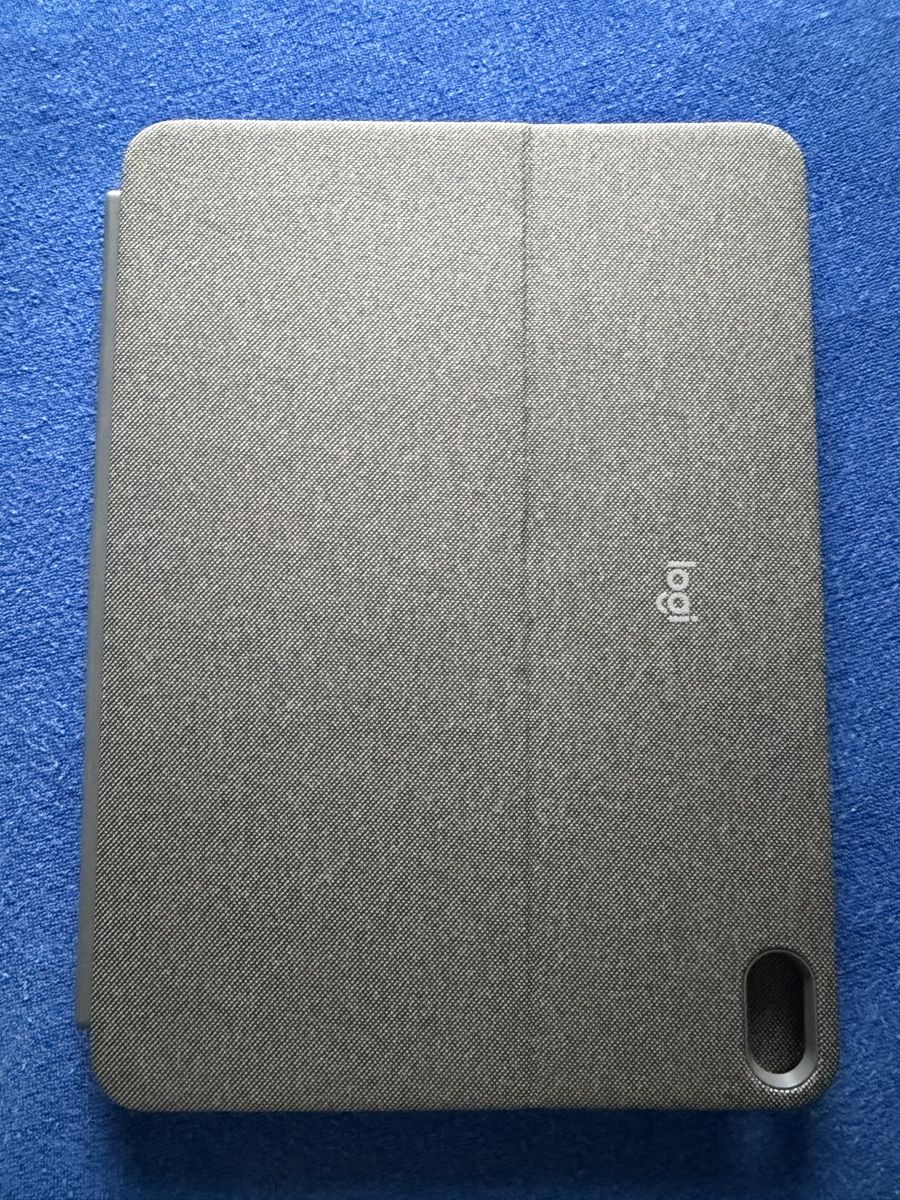 Apple Covers & Borse: Logitech Combo Touch iPad Air 4/5 Tastatur Case – Usato da Steffisburg venduto da Pk2000 2