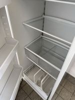 Kühlschrank freistehend weiss guter Zustand
