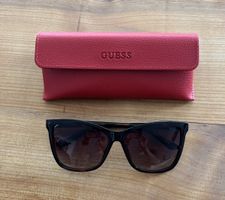Guess Sonnenbrille - Cateye Form - in braun