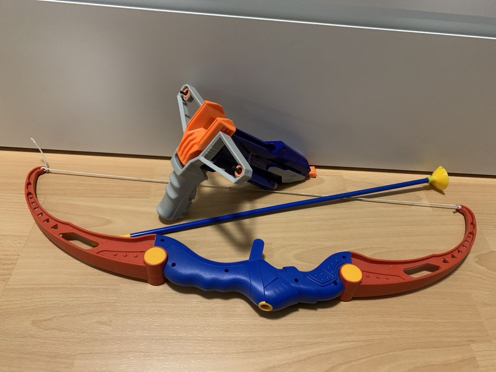 Nerf Pfeil und Bogen und Schleuder Kaufen auf Ricardo
