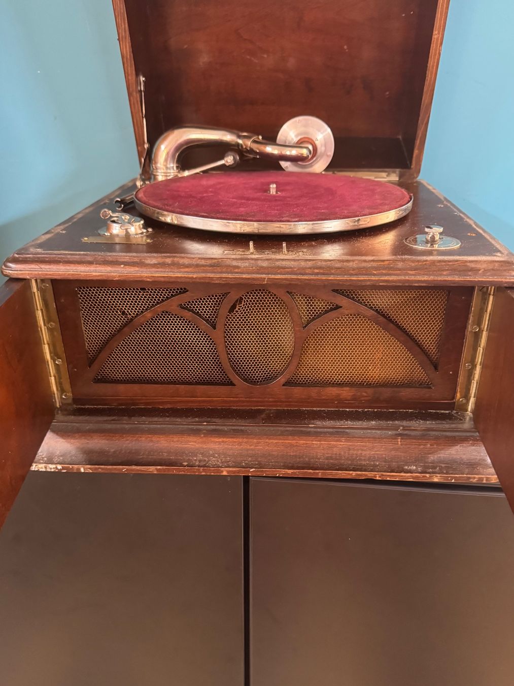 Plattenspieler: Alte Grammophon – Gebraucht aus Schlieren von Freundlich02 4
