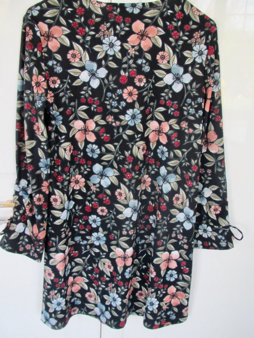 Mango Vestiti: ROBE A FLEURS   MANGO – Usato da Murten venduto da Selliot 2